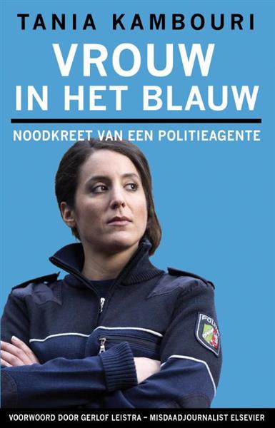 Grote foto vrouw in het blauw boeken thrillers