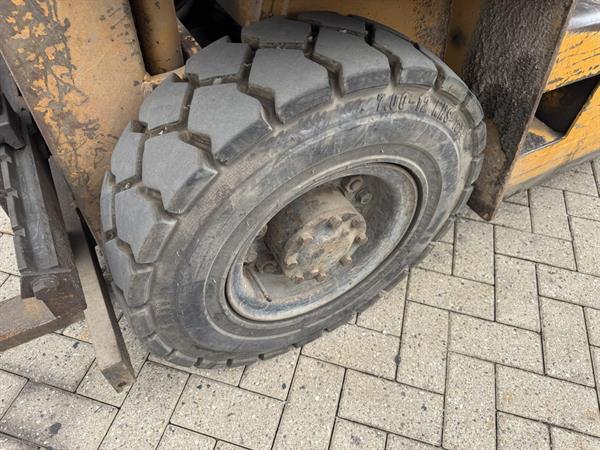 Grote foto komatsu fd25 8 triplo 600 freelift 3e functie isuzu diesel agrarisch heftrucks