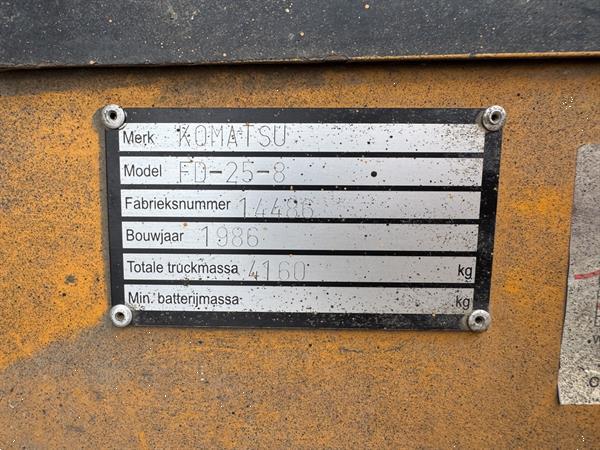Grote foto komatsu fd25 8 triplo 600 freelift 3e functie isuzu diesel agrarisch heftrucks