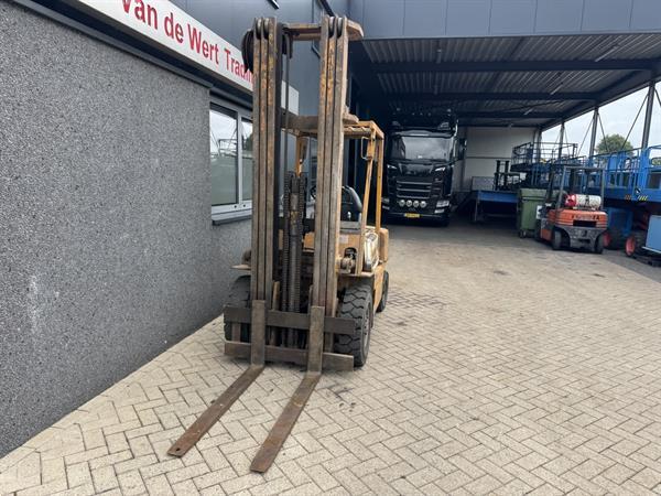 Grote foto komatsu fd25 8 triplo 600 freelift 3e functie isuzu diesel agrarisch heftrucks