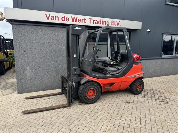 Grote foto linde h30t 03 triplo 475 freelift sideshift 4e functie lpg 1998 agrarisch heftrucks