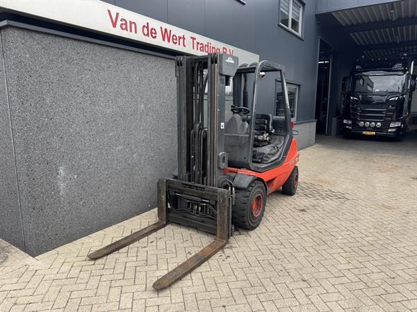 Grote foto linde h30t 03 triplo 475 freelift sideshift 4e functie lpg 1998 agrarisch heftrucks