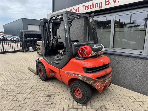 Grote foto linde h30t 03 triplo 475 freelift sideshift 4e functie lpg 1998 agrarisch heftrucks