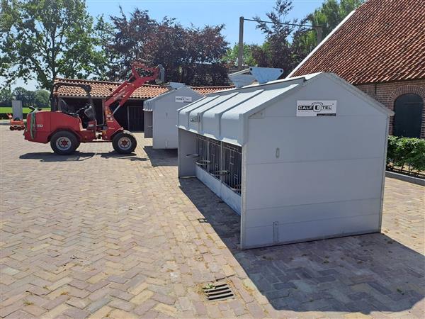 Grote foto gebruikte calfotel verplaatsbare eenling units direct beschikbaar verkocht dieren en toebehoren runderen