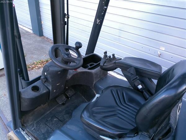 Grote foto linde e16 agrarisch heftrucks