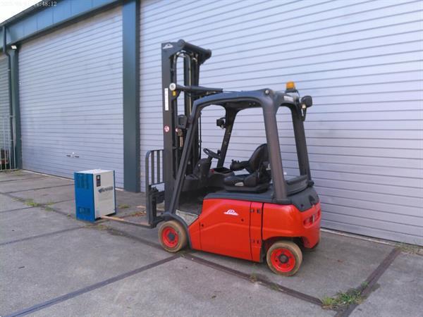 Grote foto linde e16 agrarisch heftrucks