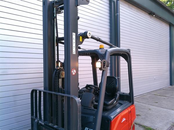 Grote foto linde e16 agrarisch heftrucks