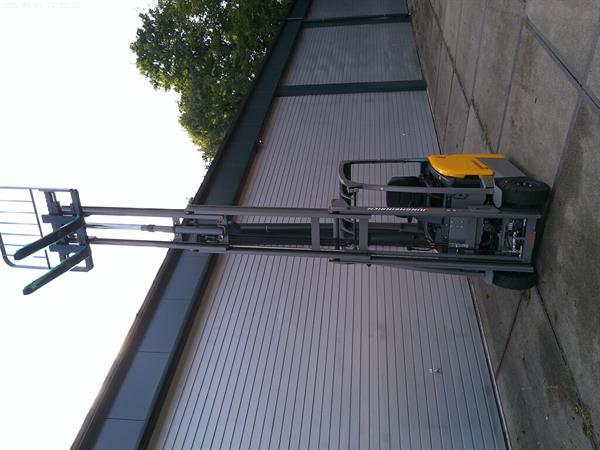 Grote foto jungheinrich nieuw triplo. agrarisch heftrucks