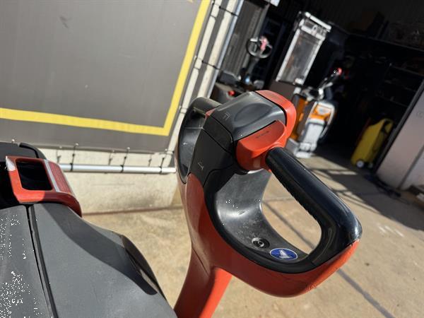 Grote foto vs 22323 elektrische palletwagen linde t18 bj2010 fruitrek doe het zelf en verbouw hefwerktuigen