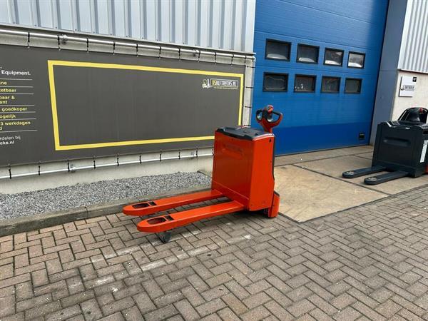 Grote foto vs 22324 elektrische palletwagen linde t16 bj 2011 weinig uren doe het zelf en verbouw hefwerktuigen