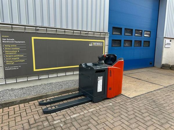 Grote foto vs 22336 elektrische meerijd palletwagen linde t 20 sp doe het zelf en verbouw hefwerktuigen