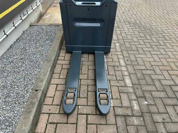 Grote foto vs 22336 elektrische meerijd palletwagen linde t 20 sp doe het zelf en verbouw hefwerktuigen
