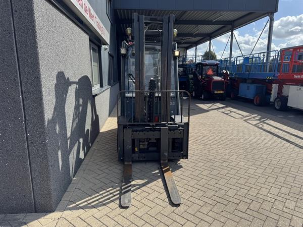 Grote foto linde h35d triplo550 freelift sideshift 2007 vw diesel agrarisch heftrucks
