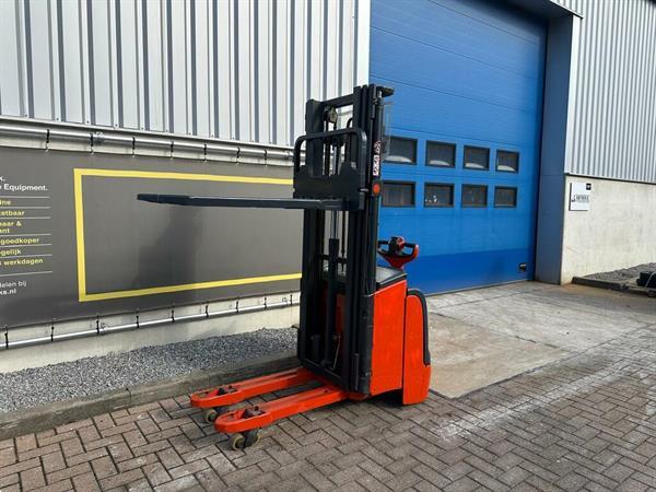 Grote foto vs 22346 elektrische triplex stapelaar linde l 14 i initi le lift doe het zelf en verbouw hefwerktuigen