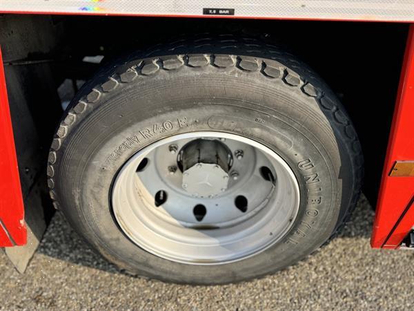 Grote foto brandweerwagen fire truck bomberos mercedes 1124 euro2 1996 doe het zelf en verbouw gemeente voertuigen