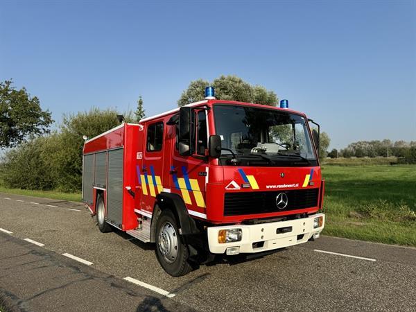 Grote foto brandweerwagen fire truck bomberos mercedes 1124 euro2 1996 doe het zelf en verbouw gemeente voertuigen