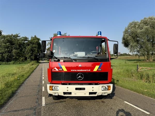 Grote foto brandweerwagen fire truck bomberos mercedes 1124 euro2 1996 doe het zelf en verbouw gemeente voertuigen