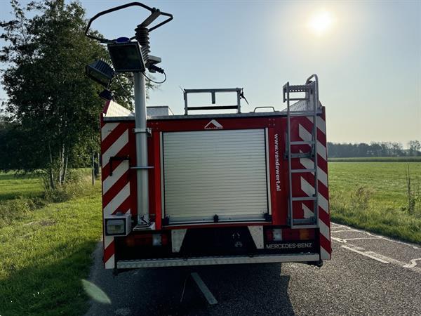 Grote foto brandweerwagen fire truck bomberos mercedes 1124 euro2 1996 doe het zelf en verbouw gemeente voertuigen