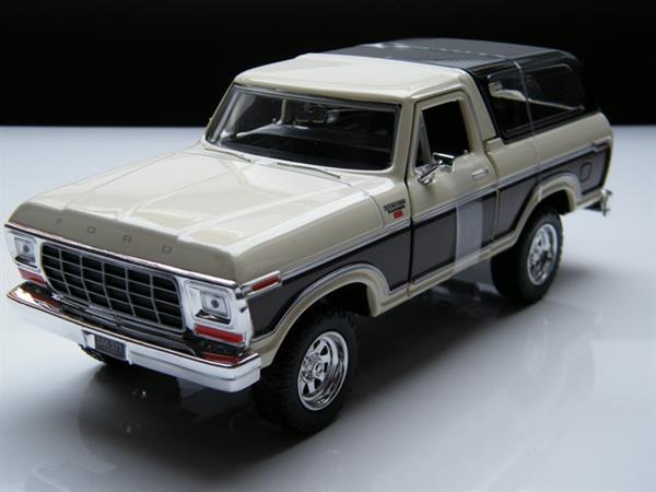 Grote foto modelauto ford bronco hard top 1 24 hobby en vrije tijd 1 24