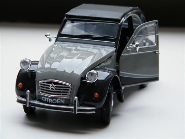 Grote foto modelauto citroen 2cv charleston welly 1 24 verzamelen auto en modelauto