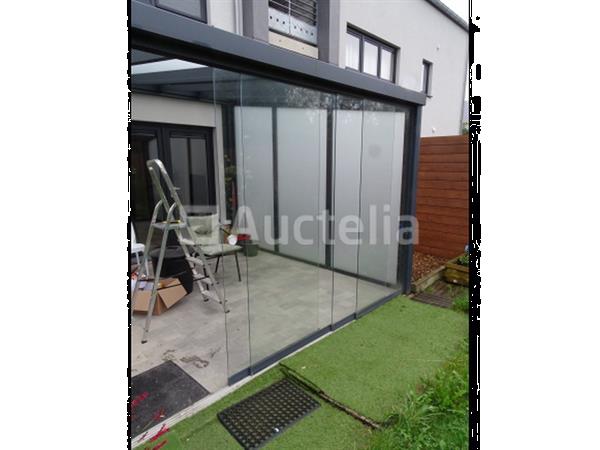 Grote foto antracietgrijze aluminium veranda in gelaagde beglazing 4 m x 3 75 m gedemonteerd op schragen doe het zelf en verbouw ijzerwaren en bevestigingsmiddelen
