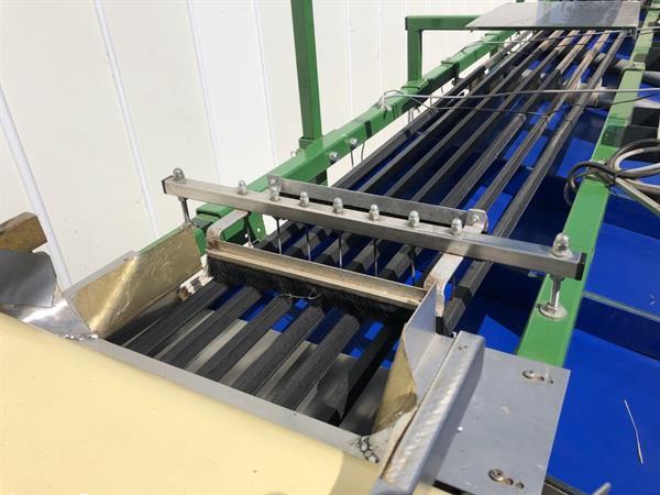 Grote foto knapen kersensorteermachine met terugtrekkende v snaren agrarisch tuinbouw