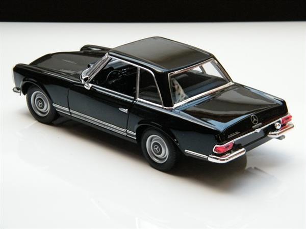 Grote foto mercedes benz 230sl modelauto welly 1 24 hobby en vrije tijd 1 24