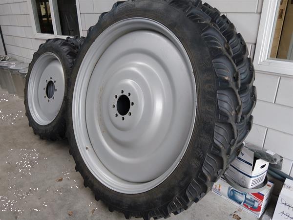Grote foto cultuurwielen 230 95 r32 230 95 r48 deutz fahr agrarisch wielen