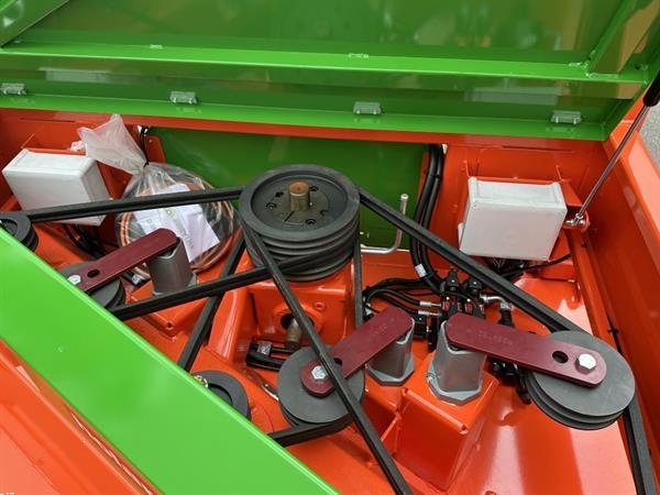 Grote foto holaras um 150 f uienloofklapper agrarisch oogstmachines