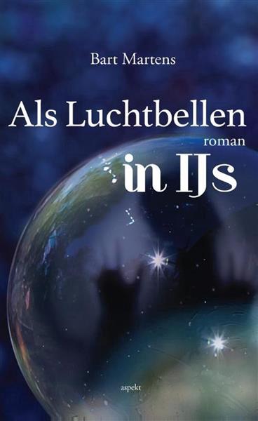 Grote foto als luchtbellen in ijs boeken literatuur