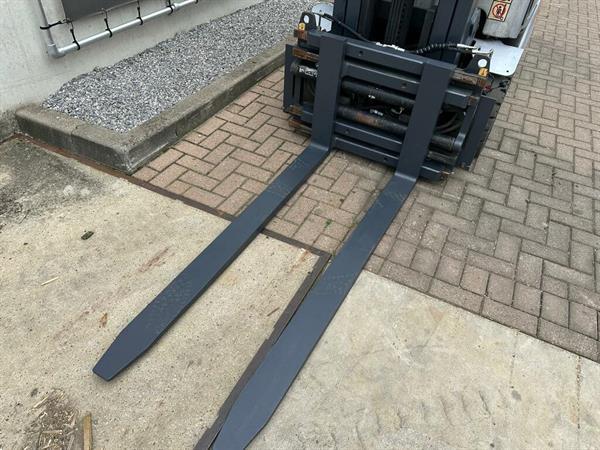 Grote foto vs 22367 elektrische heftruck still rx60 25 vorkenspreider bj2019 agrarisch heftrucks