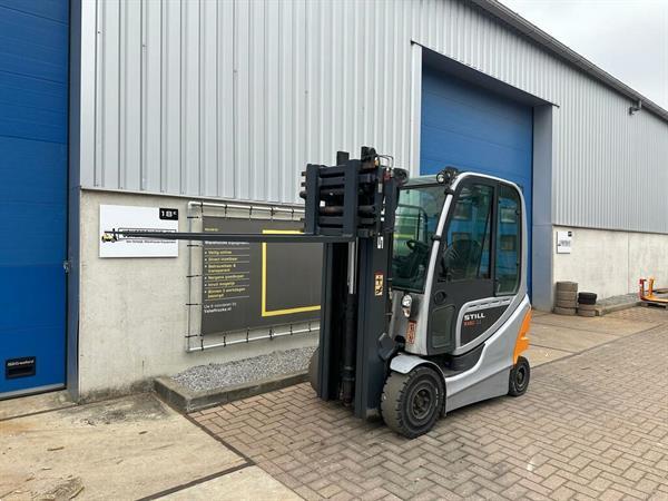 Grote foto vs 22367 elektrische heftruck still rx60 25 vorkenspreider bj2019 agrarisch heftrucks