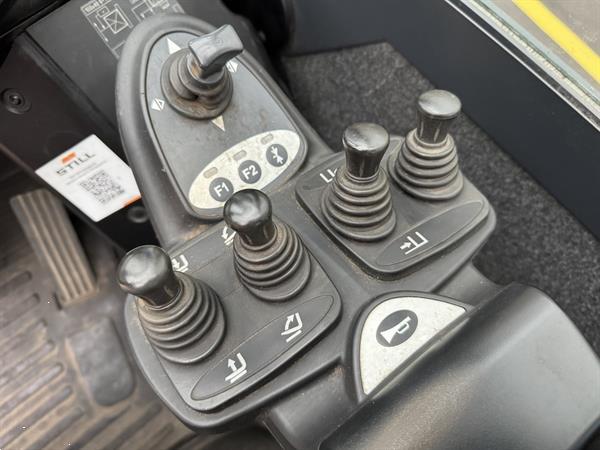 Grote foto vs 22368 elektrische triplex diesel heftruck still rx70 25 bj2019 agrarisch heftrucks