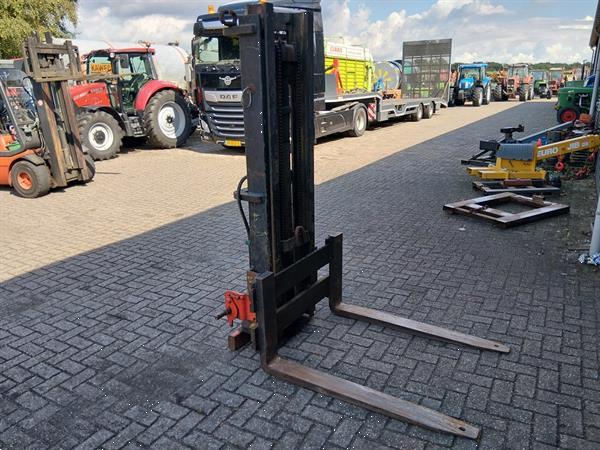 Grote foto clark hefmast voor 3 punthef agrarisch algemeen