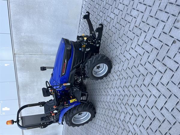 Grote foto farmtrac 26 manueel met frontlift agrarisch tractoren