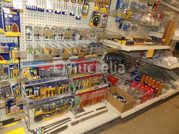 Grote foto set van zagen boren en diverse gereedschappen doe het zelf en verbouw gereedschappen en machines