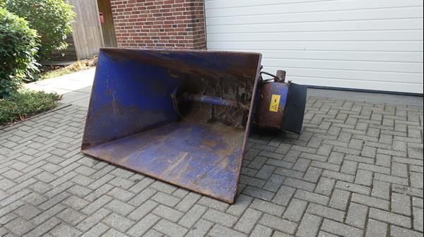 Grote foto detech instrooibak zaagselbak agrarisch algemeen