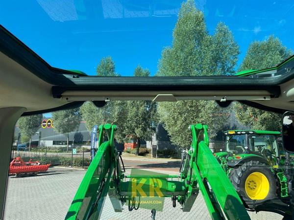 Grote foto john deere 6120m 775714 agrarisch tractoren