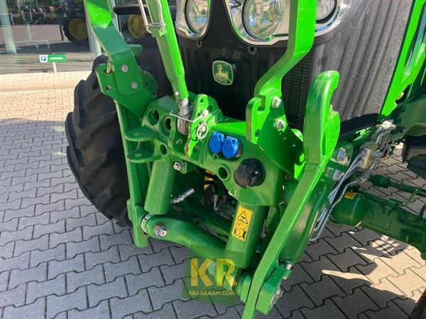 Grote foto john deere 6120m 775714 agrarisch tractoren