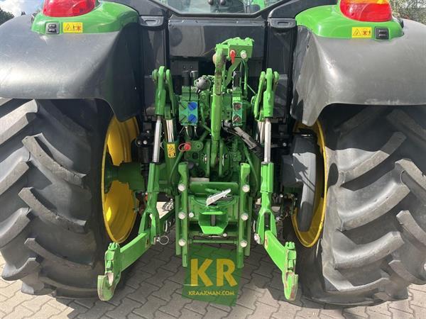 Grote foto john deere 6100m 775713 agrarisch tractoren