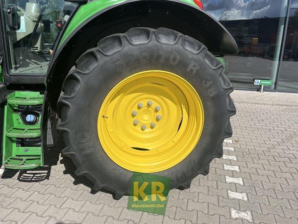 Grote foto john deere 6100m 775713 agrarisch tractoren