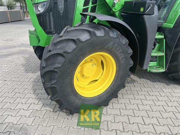 Grote foto john deere 6100m 775713 agrarisch tractoren