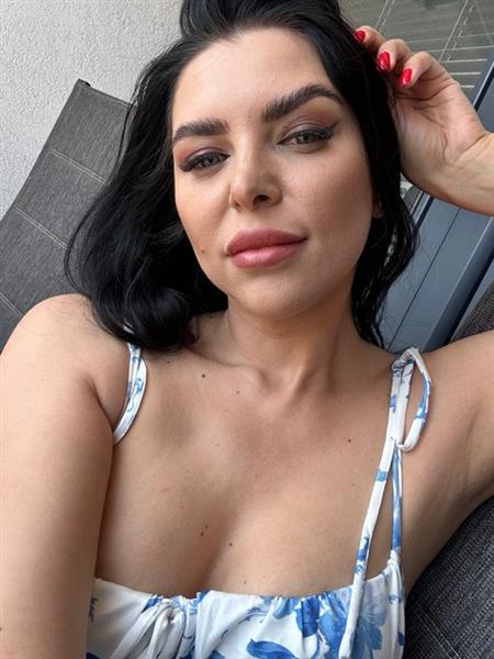 Grote foto kira the escort who will make you fall in love erotiek escort service