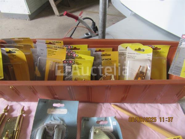 Grote foto 140 delige set en hardware blisterverpakking doe het zelf en verbouw onderdelen en accessoires