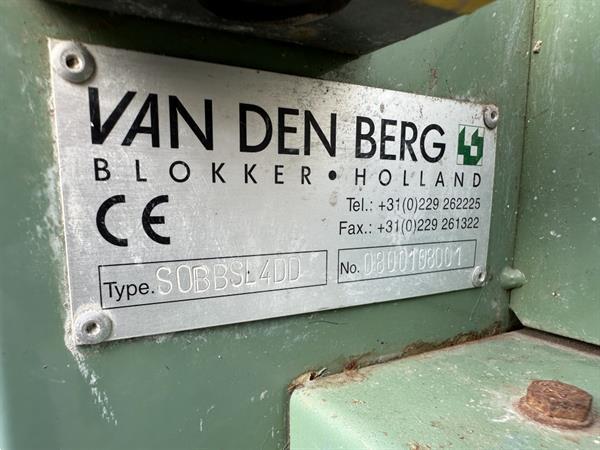 Grote foto bercomex bloemenboslijn met 2 crm bindmachines agrarisch tuinbouw