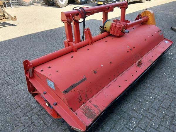 Grote foto ducker um 30 frontklepelmaaier agrarisch maaiers