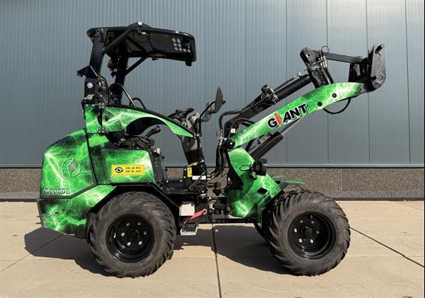 Grote foto giant g2200e x tra 25.000e giant agrarisch shovels