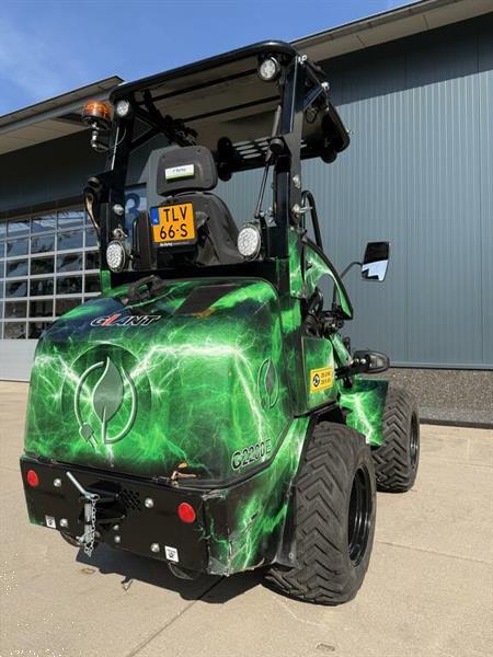 Grote foto giant g2200e x tra 25.000e giant agrarisch shovels
