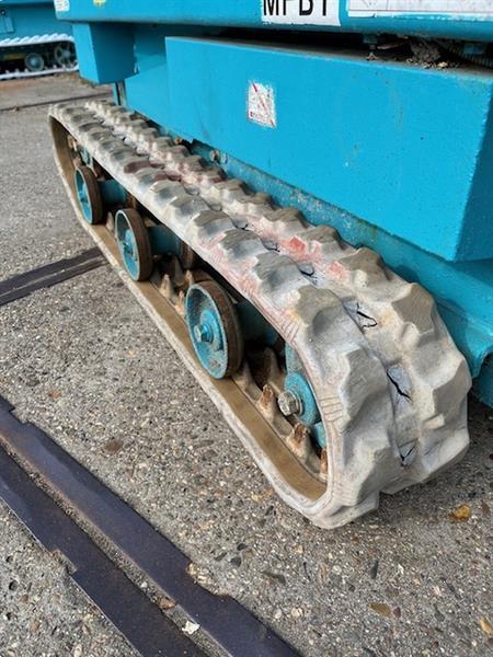 Grote foto gebruikte schaarhoogwerker op rups airman encl045 doe het zelf en verbouw hoogwerkers