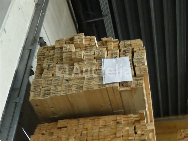 Grote foto 568 spar latten doe het zelf en verbouw ijzerwaren en bevestigingsmiddelen